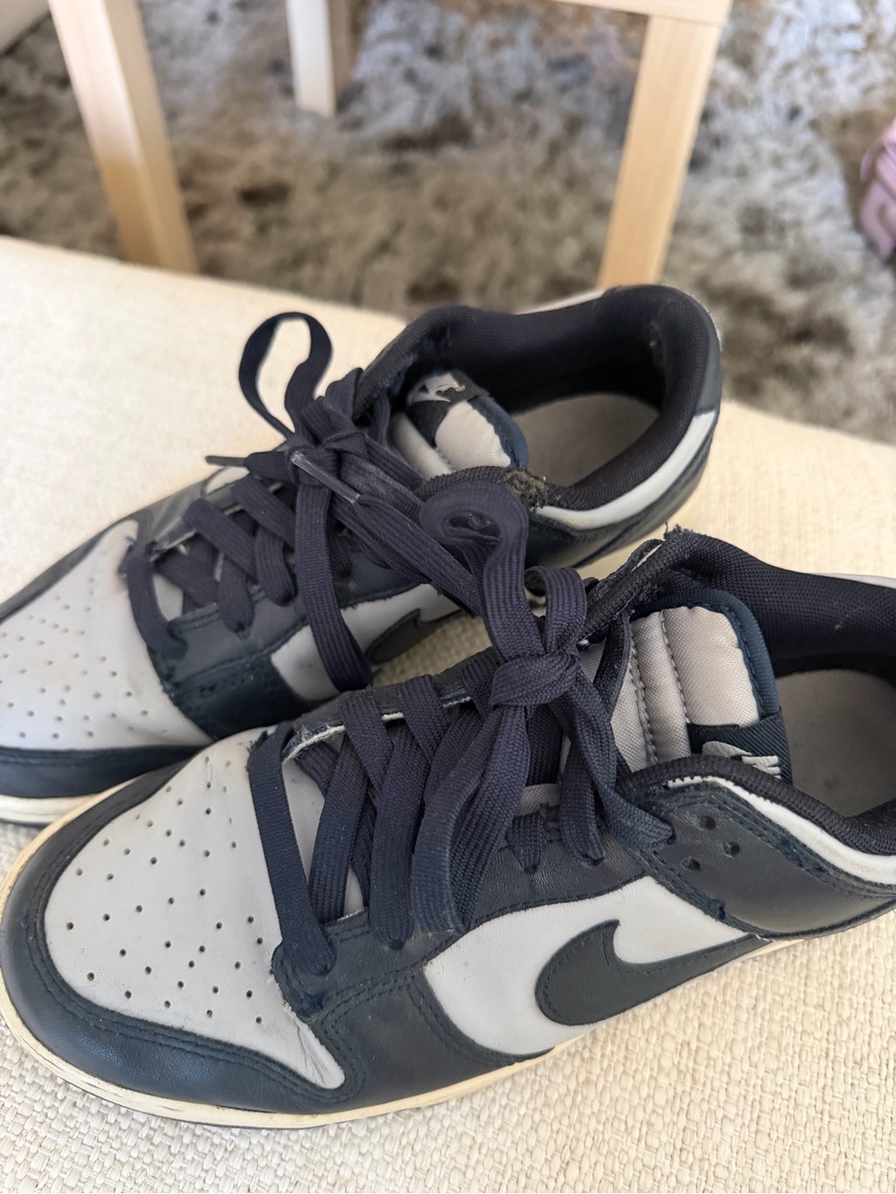 Nike Georgetown Dunks - Picture 2 of 5